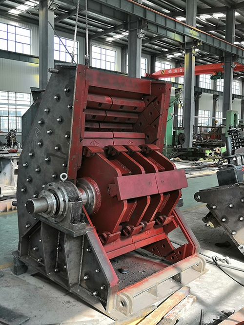 石灰石制砂機(jī)廠家生產(chǎn)實況