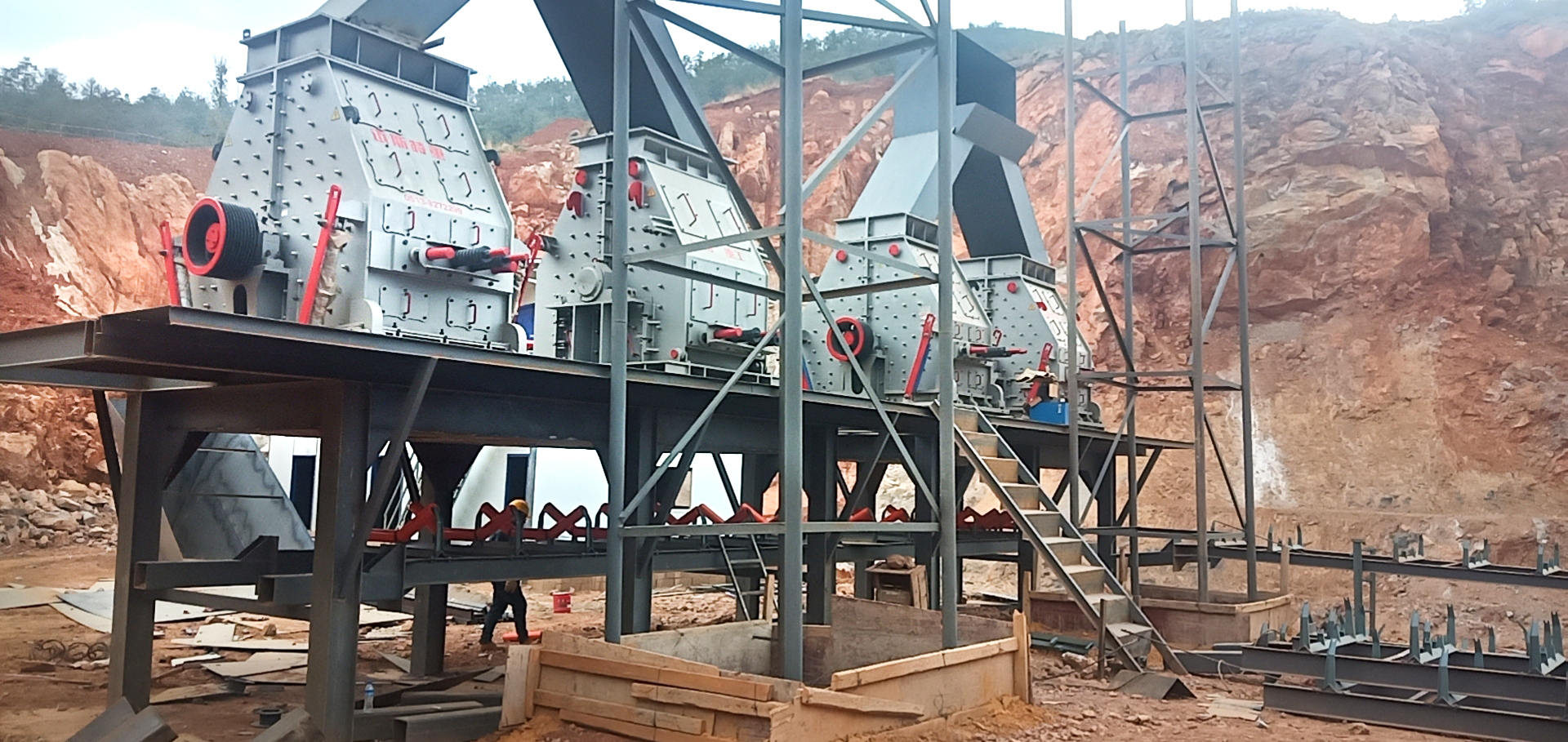 云南可逆式制砂機現場案例