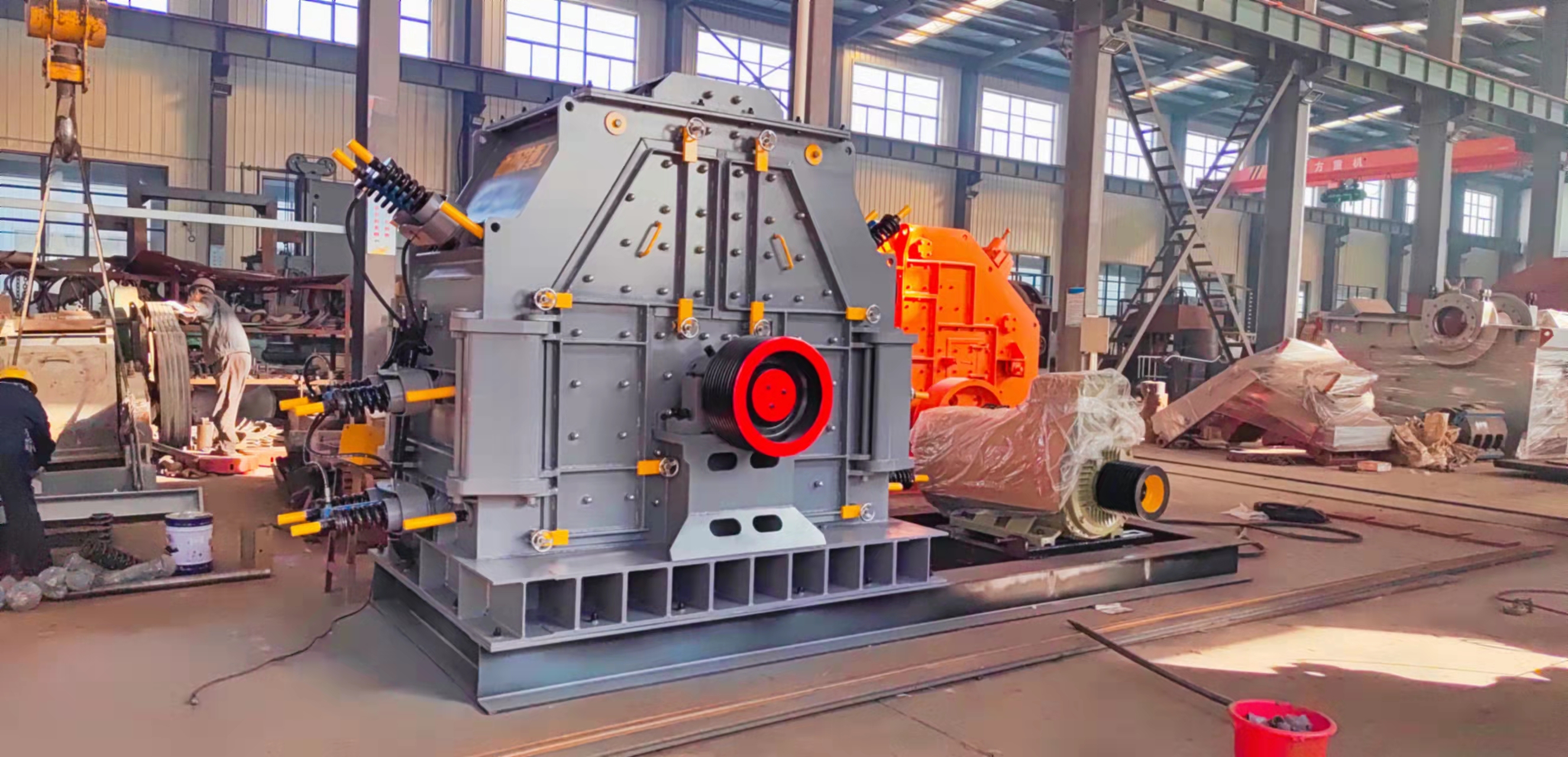 新型歐版可逆制砂機廠區展示